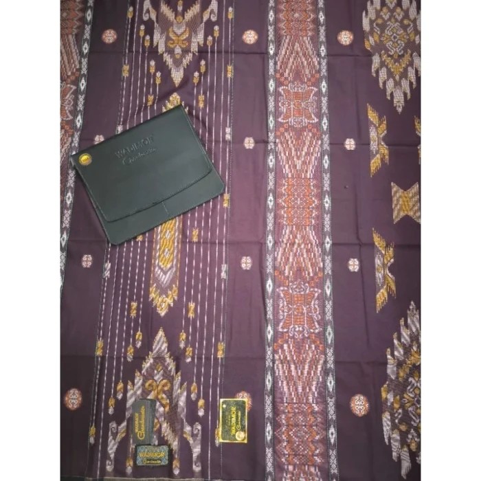 Macawis Wadimor Grandmaster Maroon Red